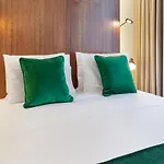 Avenida Apartamento *
