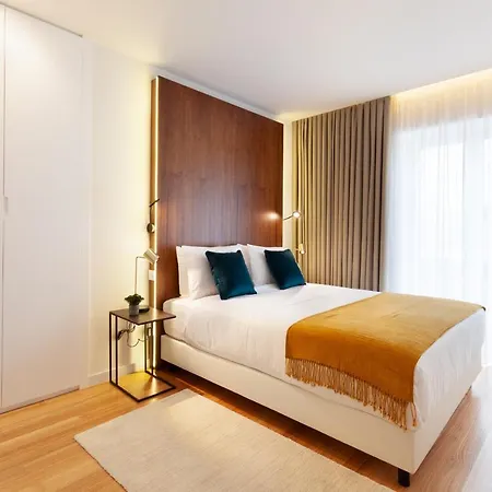 Avenida Apartment *